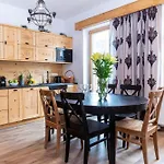 Udanypobyt Apartamenty Krzeptowki Potok